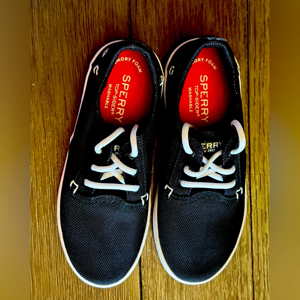 Sperry top sider size 1Y